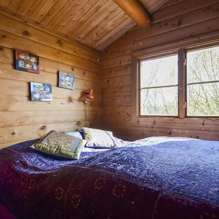 Prázdninový dům Awesome In W/ Wifi And 3 Bedrooms *